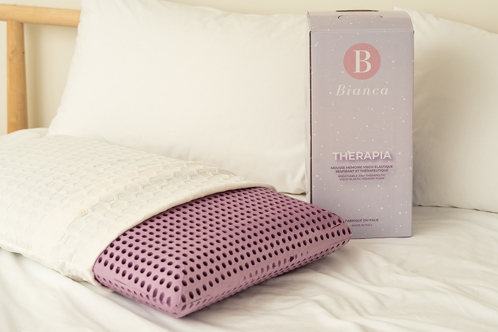 COLLECTION-AZZURRI-DOLCE-BIANCA-LIFESTYLE-OREILLER-MOUSSE-MEMOIRE-FAIT-EN-ITALIE-BOITE-PACKAGING-THERAPIA-1
